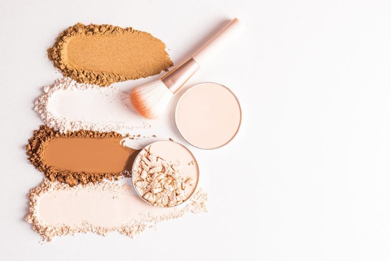  Welche Foundation passt zu deiner Haut? Glow, Semi-Matt oder Puder